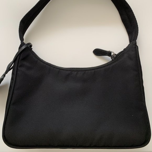 PRADA Nylon Re-Edition 2000 Shoulder Bag - Picture 2 of 6